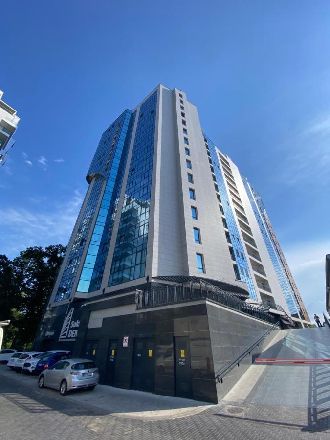 Business Lux Apartment Solomon City Chişinǎu Buitenkant foto