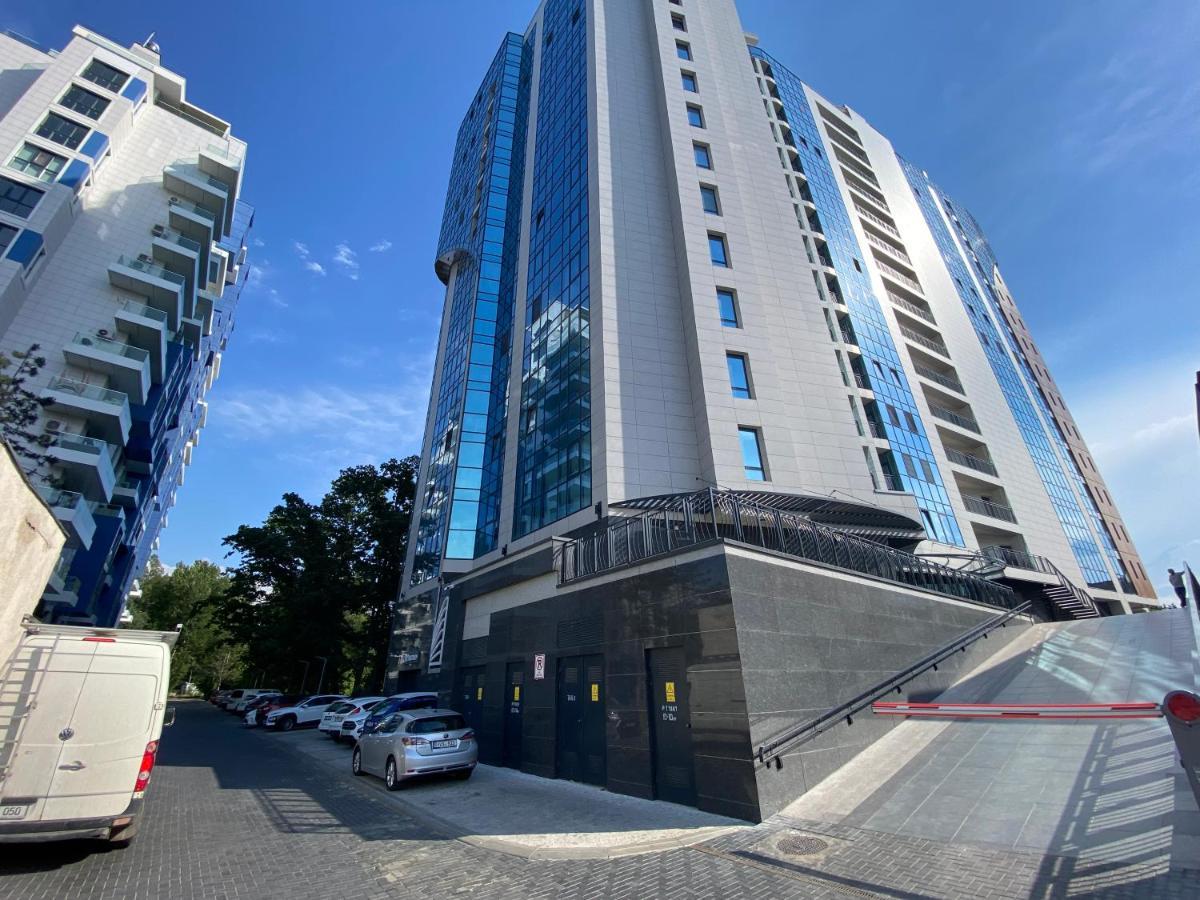 Business Lux Apartment Solomon City Chişinǎu Buitenkant foto